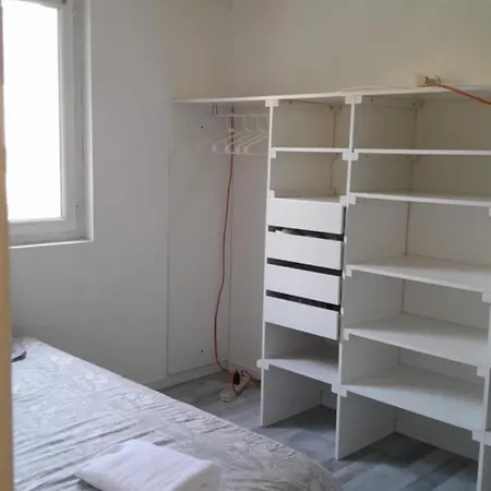 2 Chambres, 4 Personnes, Jardin, Proche Centre *